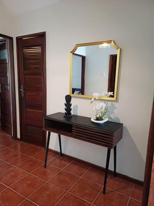 Roomy & Patio - 2 Bedroom Flat Porto Kültér fotó