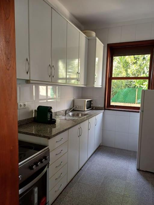 Roomy & Patio - 2 Bedroom Flat Porto Kültér fotó
